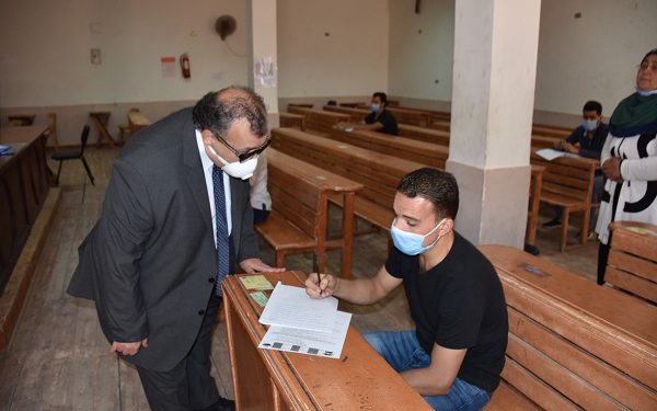 نائب رئيس«السادات» يتفقد أعمال امتحانات الجامعة