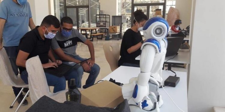 مشروعات عّن الذكاء الاصطناعي والواقع الإفتراضي لطلاب الجامعة الألمانية الدولية بالعاصمة الإدارية