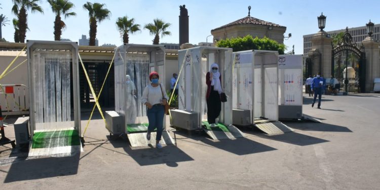 جامعة القاهرة: بدء التصحيح الالكتروني لامتحانات الفرق النهائية