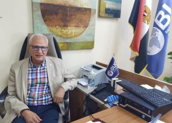 الدكتور حسين محمود، عميد كلية اللغات والترجمة بجامعة بدر