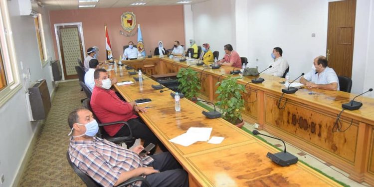 استعراض الصورة النهائية لمخرجات معايير مبادرة جامعة سوهاج صديقة البيئة