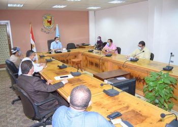 جامعة سوهاج تناقش الاستعدادات النهائية لافتتاح المستشفى الجامعي الجديد