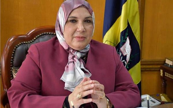 رئيس جامعة قناة السويس تتابع الامتحانات بـ3 كليات