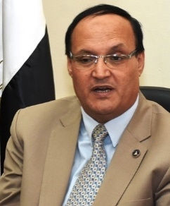 فرصة ثانية للطلاب الراسبين في الأبحاث بآداب القاهرة