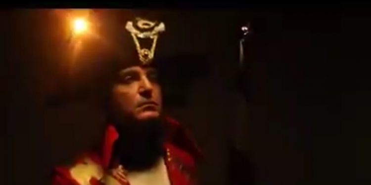 ” نابليون بونابرت” يتسبب في أزمة بالجامعة الفرنسية