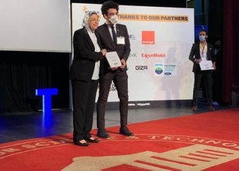 فوز فريق جامعة أسيوط ضمن أفضل 10 فرق تنفيذًا للمشروعات الابتكارية فى الجمهورية