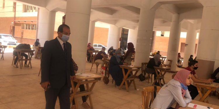 رئيس جامعة طنطا: 251 طالبا بالفرقة النهائية يؤدون الامتحانات بـ”تربية نوعية”
