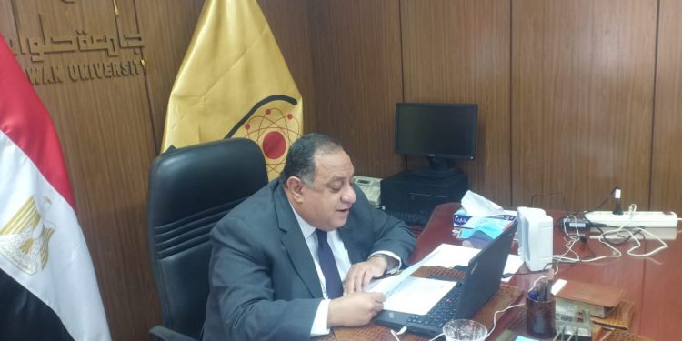 جامعة حلوان تناقش تداعيات جائحة كورونا على قطاعي الاقتصاد والسياحة وفتح آفاق جديدة للمجابهة