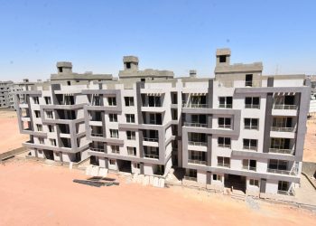 جامعة القاهرة تستعرض جهودها لإنقاذ مشروع إسكان الجامعة بـ6 أكتوبر