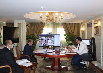 وزير التعليم العالي يطالب رؤساء الجامعات الخاصة بمراعاة ظروف الأسر  في الرسوم الدراسية