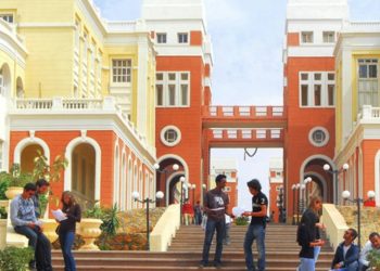 “البريطانية”  تتصدر الجامعات الخاصة فى التصنفيات العالمية .. المركزالتاسع فى تصنيف  CWUR”” لعامي 2020-2021  وفى المركز الاول فى ” يو إس نيوز” لعامين متتالين