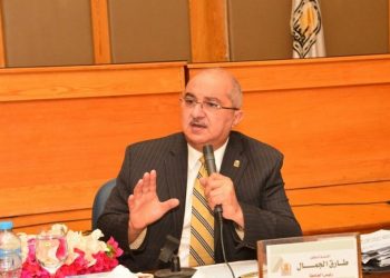 جامعة أسيوط تعلن فوز فريق طلابي بالمركز الثاني يمسابقة مؤسسة شباب القادة (YLF)