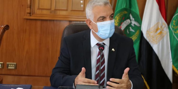 رئيس جامعة المنوفية يصدر قرارات إدارية جديدة.. تعرف عليها