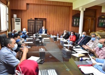 جامعة بني سويف: رفع كفاءة معهد التراث والفنون ومركز العلاج الطبيعي بقاعة المؤتمرات