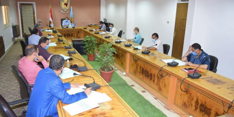 جامعة سوهاج تناقش موعد التقدم للتسجيل للعام الدراسى الجديد ببرنامج MBA