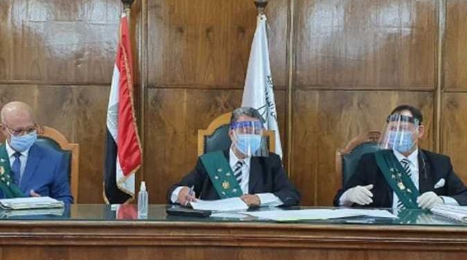 عزل عميد تربية بنها من وظيفته بسبب رشوة جنسية وترسيب امتحان