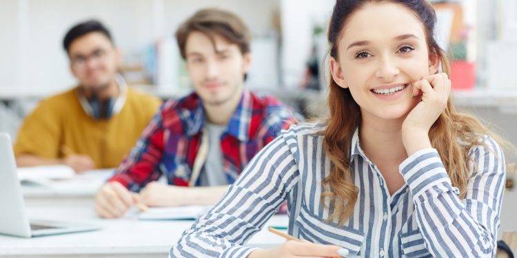 تنسيق الجامعات الحكومية 2020.. المعاهد التي تقبل طلاب الشعبة العلمية