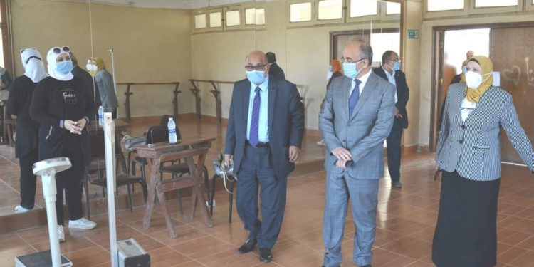 جامعة الزقازيق تنفيذ الإجراءات الضرورية لتأدية الطلاب اختبارات القدرات بهدوء