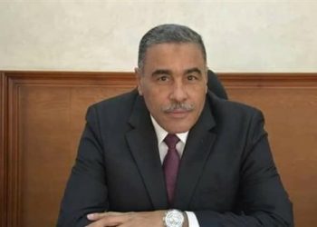 محافظ مطروح : 11 منحة دراسية جديدة لطلاب الثانوية العامة