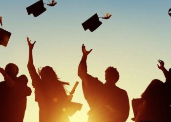 ساعات من القلق قبل الفرح