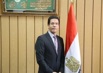 تعاون بحثي بين جامعة بنها وجامعة بريستول الإنجليزية في مجال تطوير الخلايا الشمسية