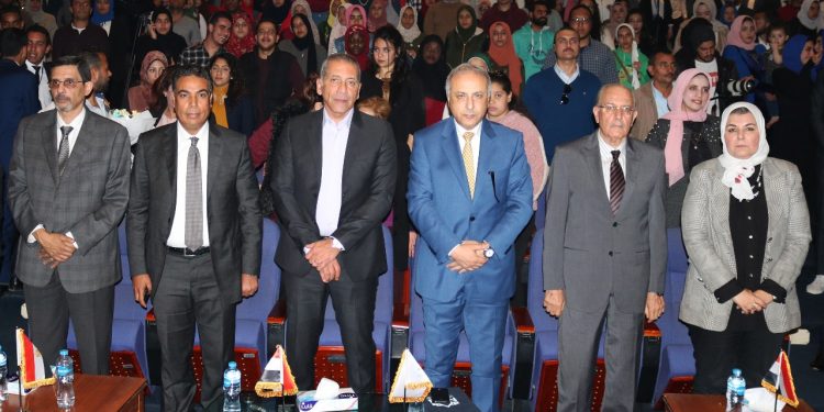 جامعة النهضة تقدم ١٠ منح كاملة لأوائل الثانوية العامة من محافظات الصعيد