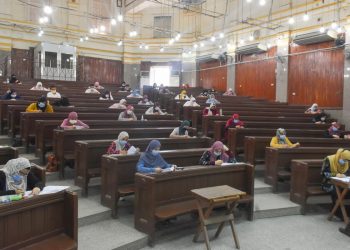 استئناف امتحانات طلاب السنوات النهائية بكليات جامعة القاهرة اليوم