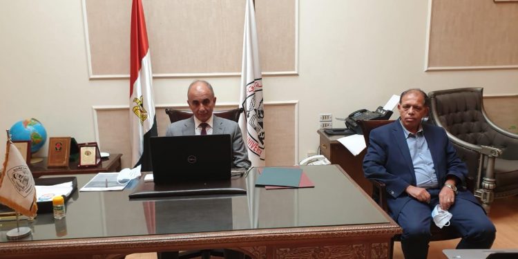 توقيع مذكرة تفاهم بين جامعتي الزقازيق والأمريكية بالقاهرة