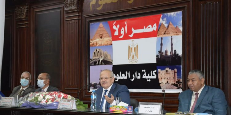 رئيس جامعة القاهرة: الانتماء والولاء لايعني السير وراء القدماء لأن القرآن أمرنا باتباع الحجج العقلية