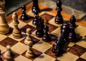 جامعة حلوان تنظم بطولة الشطرنج السريع أون لاين