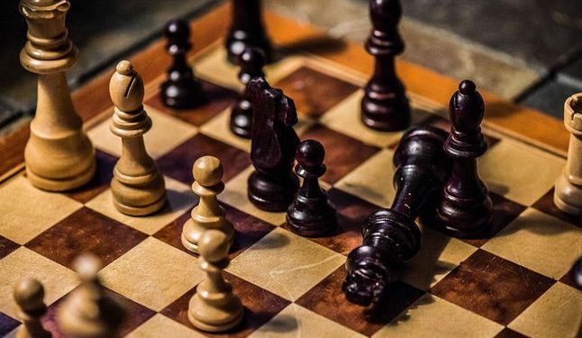 جامعة حلوان تنظم بطولة الشطرنج السريع أون لاين