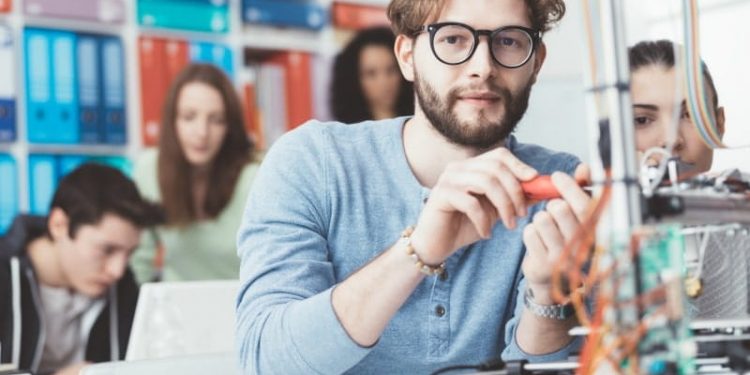 تنسيق الجامعات 2020.. شروط الالتحاق بكلية الحاسبات والمعلومات جامعة سوهاج