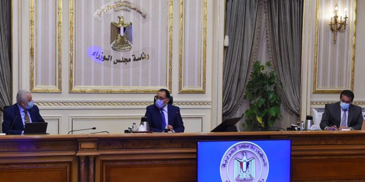 مجلس الوزراء يوضح حقيقة وجود أخطاء بمناهج الثانوية على المكتبة الرقمية