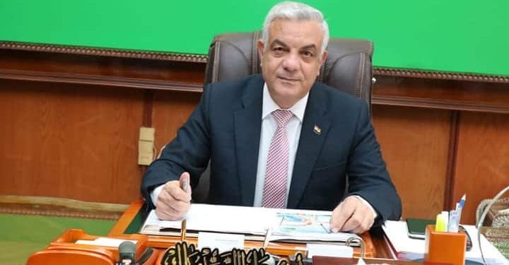 رئيس جامعة المنوفية يدلى بصوته في انتخابات مجلس الشيوخ