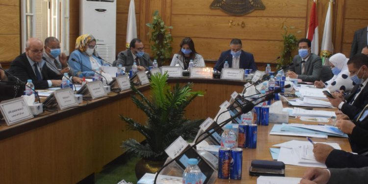 جامعة بنها: لا زيادة فى المصروفات الدراسية والإقامة بالمدن الجامعية