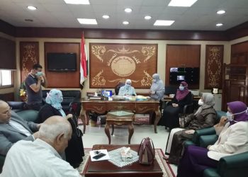 جامعة طنطا: تسليم مشروع تعزيز وحدة ضمان الجودة بكلية صيدلة