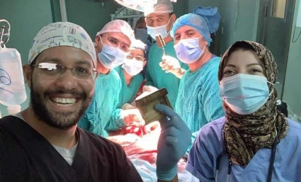 أطباء بـ«قصر العيني القاهرة» يستخرجون 6500 جنيه من معدة مواطن في 4 ساعات