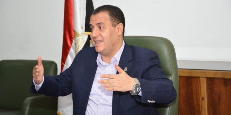 جامعة أسيوط تستعد لتطبيق نظام التعليم الهجين