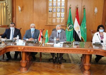 جامعة المنوفية تستقبل لجنة من الأعلى للجامعات ووزارة الاتصالات لتقييم قدرات الجامعة