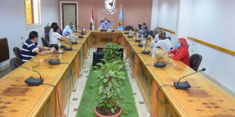 جامعة سوهاج: بدء امتحانات الفصل الصيفي للبرامج الجديدة بكلية الآداب.. ١٠ أكتوبر