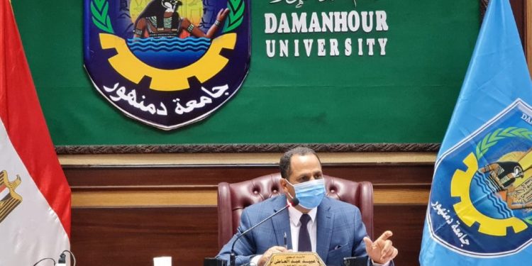 جامعة دمنهور : تشكيل وحدة مختصة للعمل على زيادة الطلاب الوافدين