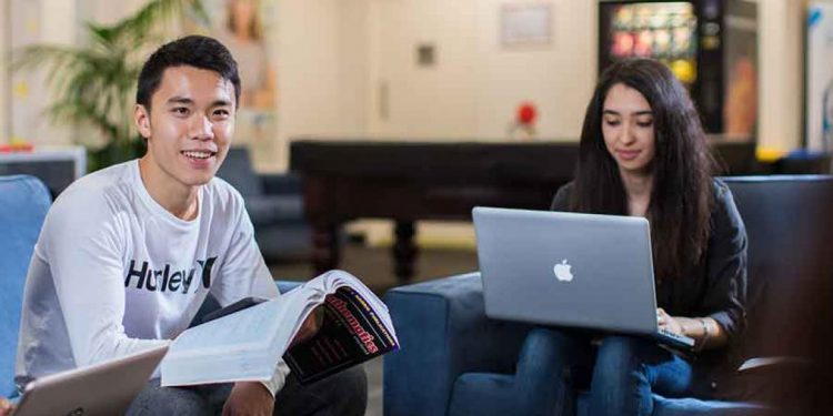 تنسيق الشهادات المعادلة 2020: إقرار معادلة شهادة 151 مدرسة بالثانوية العامة