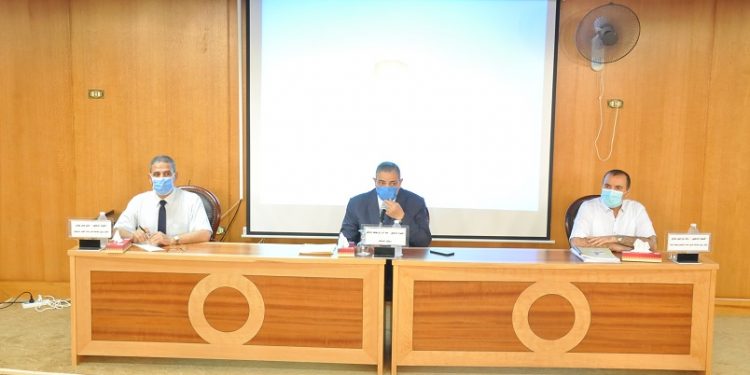 رئيس جامعة كفر الشيخ يعلن خطة اليوم الدراسي لعام 2020