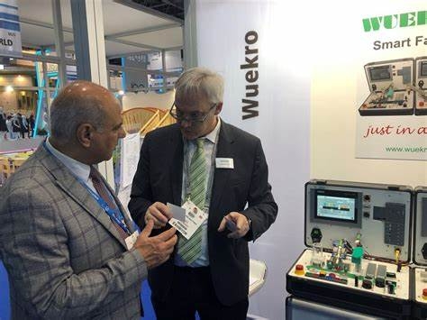 أماكن شاغرة في 21 كلية ذكاء اصطناعي