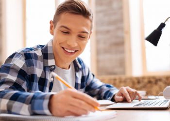 جامعة حلوان تعلن إجراءات الكشف الطبي للطلاب الجدد