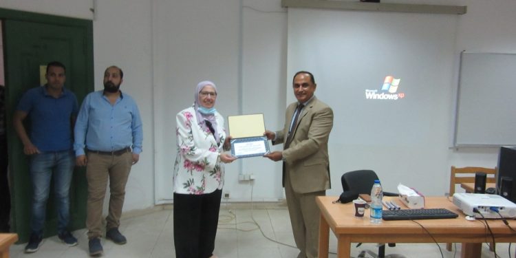 جامعة حلوان تطلق فعاليات تدريب القيادات الشبابية لتنمية المناطق العشوائية بالمنطقة