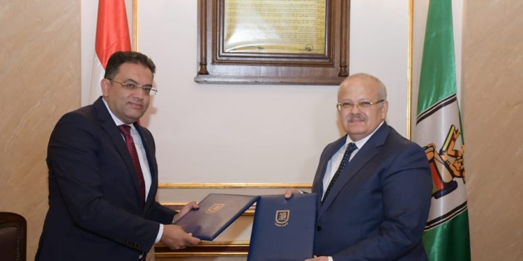 بقيمة 5 مليارات جنيه.. توقيع عقد مدير مشروع تطوير مستشفيات جامعة القاهرة