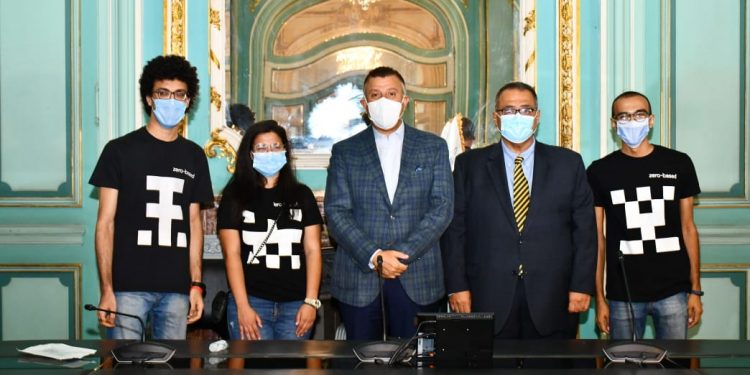 «عين شمس» تكرم فريق «الحاسبات والمعلومات» الفائز بالمركز الأول بمسابقه مصر لتطبيقات الخدمات الحكومية