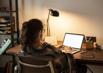 آداب حلوان: فتح باب التشعيب بالأقسام للطلاب المقبولين بالكلية للعام الجامعي ٢٠٢٠ /٢٠٢١