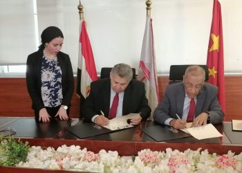 تعاون بين الجامعة المصرية الصينية ووكالة الفضاء المصرية
